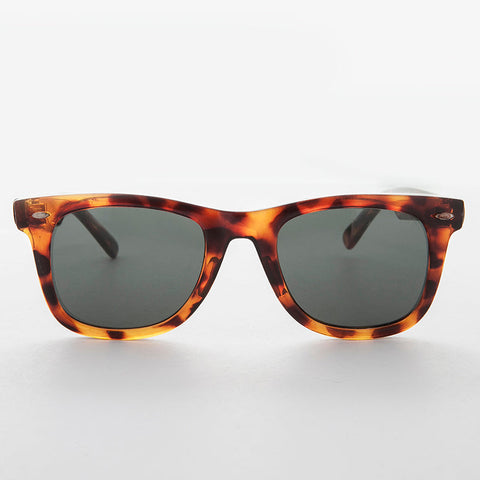 -Tortoise/Green Lens-