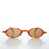 -Tortoise / Brown Lens-