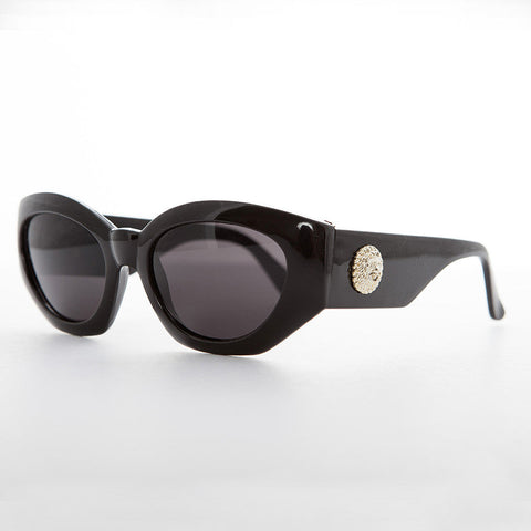 -Black / Gray Lens-