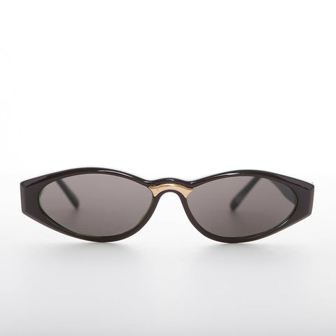 -Black / Gray Lens-