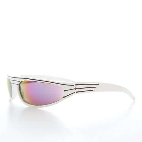 -White-172140100087