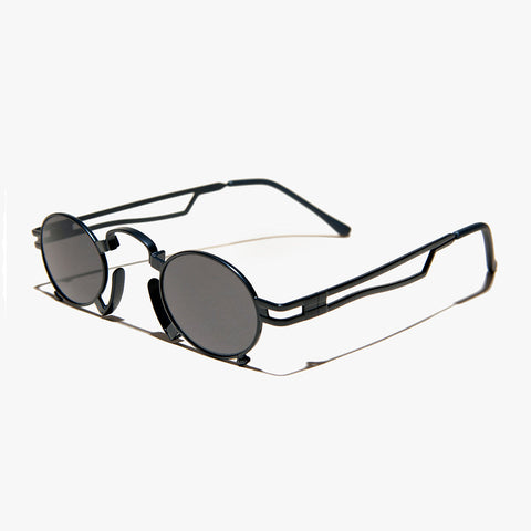 -Black / Gray Lens-