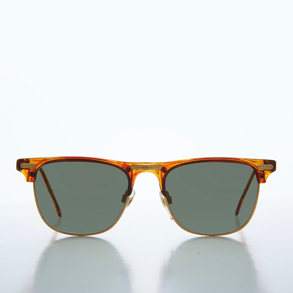 -Brown Tortoise / Brown Lens-
