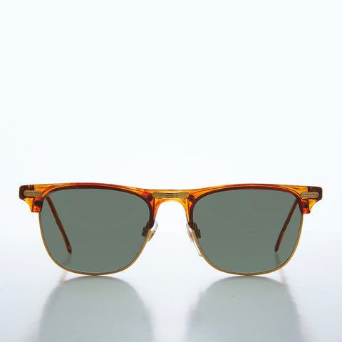 -Brown Tortoise / Brown Lens-
