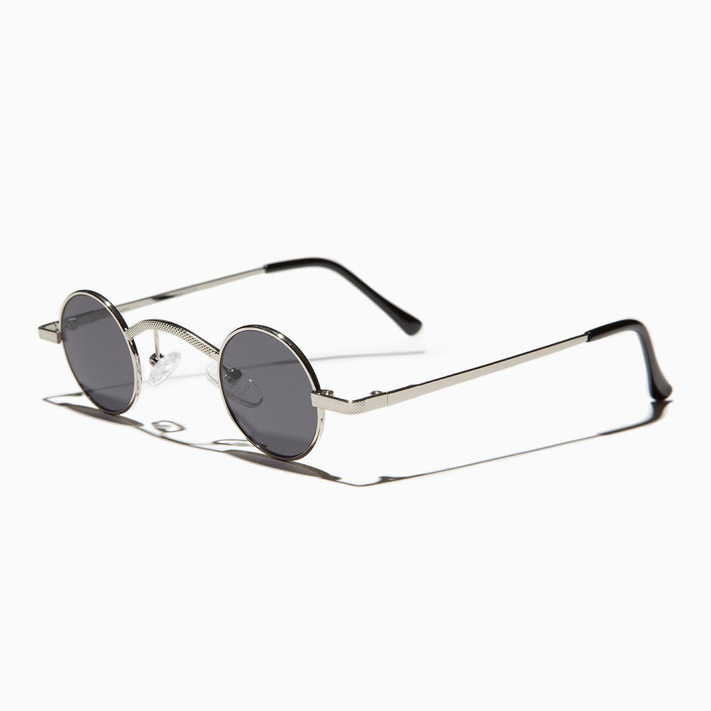 -Silver / Gray Lens-