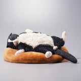 -Nicely detailed 1:6 scale lethargic fat cat figurine with plush mini cat bed. Cat is crafted in high quality resin and measures approximately 13x6.5x3cm / 5.3x2.6x1.2in. New in box, guaranteed quality. Free shipping.

Funny sweet realistic collectible 1/6 orange black white brown gray tabby kitty figure gift miniature-Black and White-
