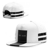 TRES SLICK Snapback Cap - Black White Gray Stripe Hiphop Fashion Hat-Brand new Très Slick striped fashion cap.Measures approximately 14cm tall and 28cm deep. One size fits most adults with snapback adjustment from 56-60cm.Free shipping worldwide. This hat ships quickly from abroad and typically arrives in 2-3 weeks. A clean, modern, classy and classic streetwear inspired cap. -White-